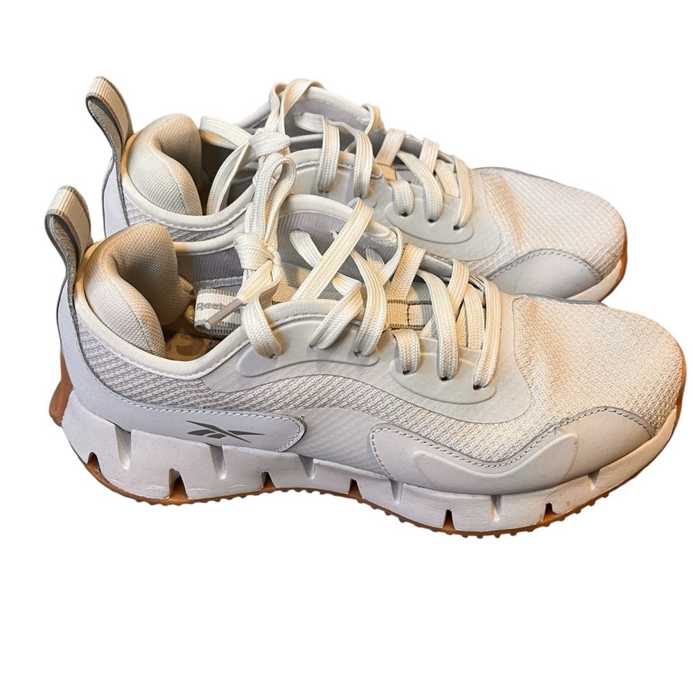 Women Reebok White/ Ivory and Tan Athletic Shoes size 9